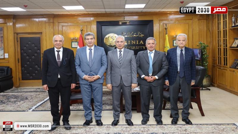 رئيس جامعة المنيا 