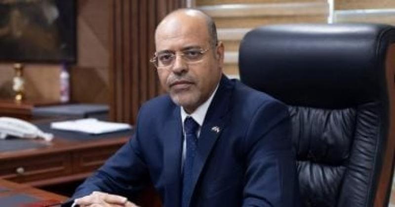 وزير العمل 