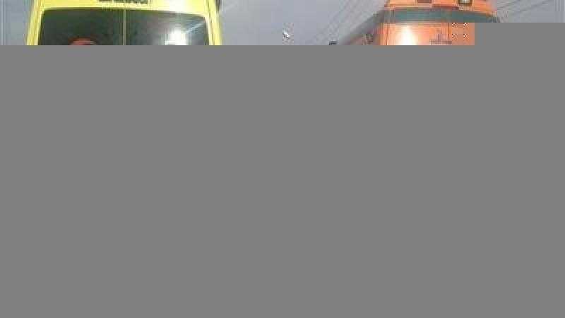 إصابة شخصين في حادث تصادم سيارة ربع نقل وتروسيكل