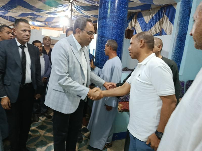 محافظ قنا 