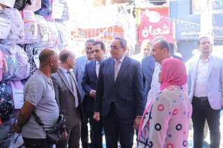 محافظ قنا يفتتح معرض أهلا مدارس لتوفير المستلزمات الدراسية بأسعار مخفضة