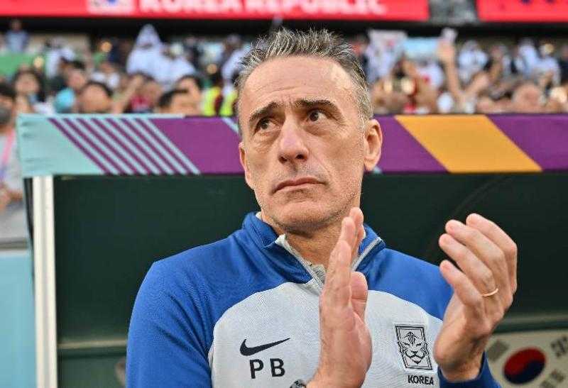 الأهلي يقترب من التعاقد مع باولو بينتو.. ومورينيو يرفض مغامرة الدوري المصري