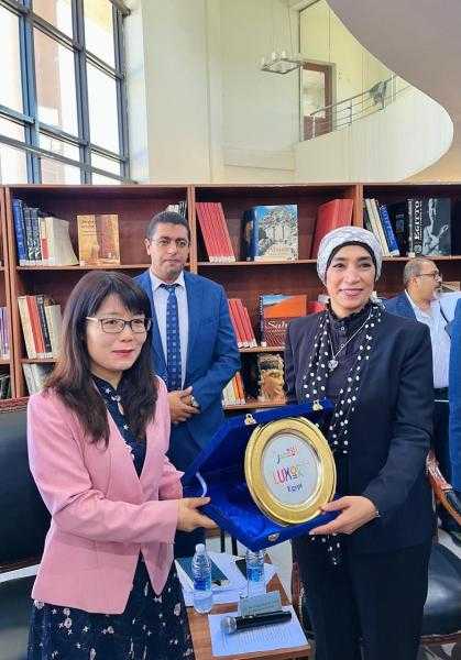 رئيس جامعة الأقصر تشهد  فعاليات منتدى الحوار الدولي بين الشباب المصري والصيني
