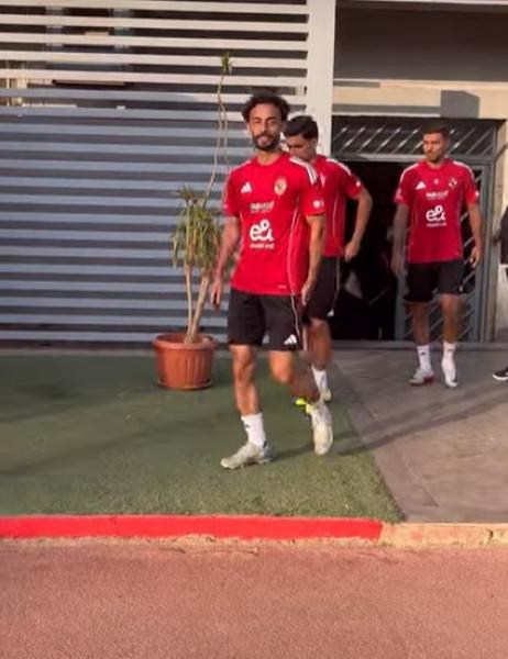 أحمد عبد القادر يعود لتدريبات الأهلي بعد غياب طويل