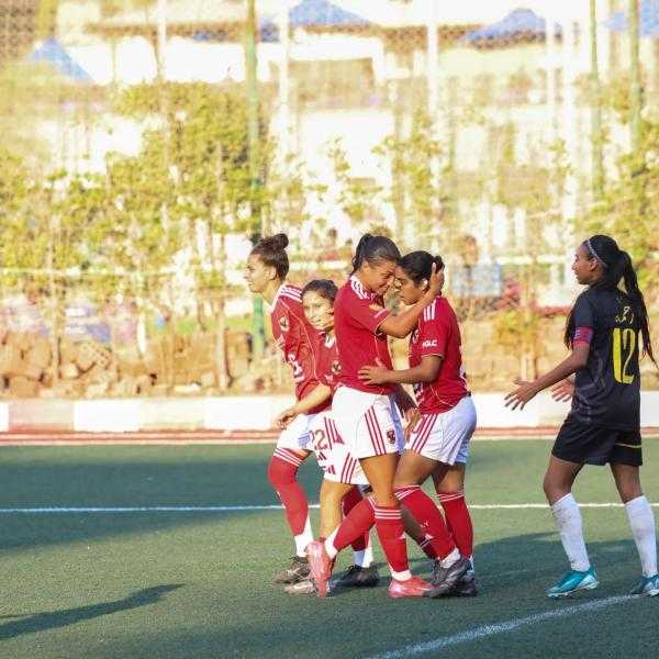 سيدات الأهلي يكتسحن رع بخمسة أهداف نظيفة في الدوري الممتاز