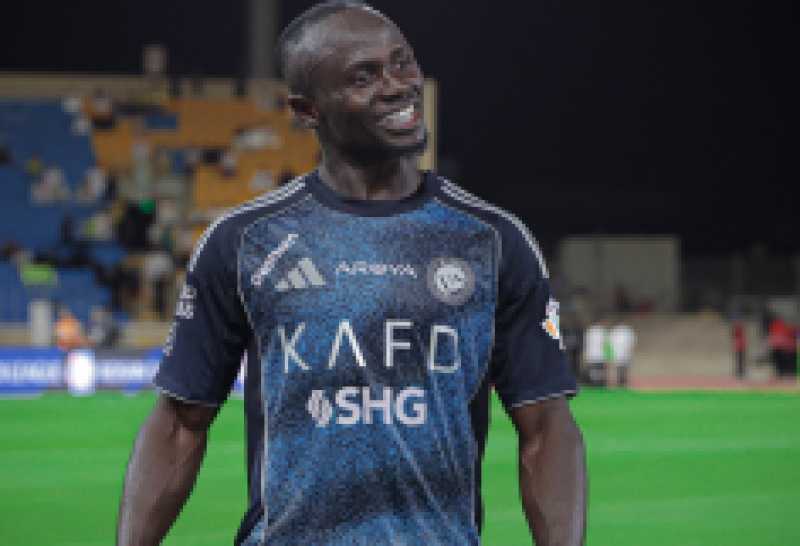 ماني يكشف تفاصيل خلافه مع صلاح: ”كنت غاضبًا بعد مباراة بيرنلي لكنه لم يقصد شيئًا”