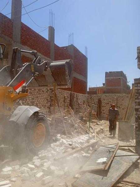 محافظ أسيوط: إزالة 26 حالة تعدي على أراضي زراعية وأملاك دولة