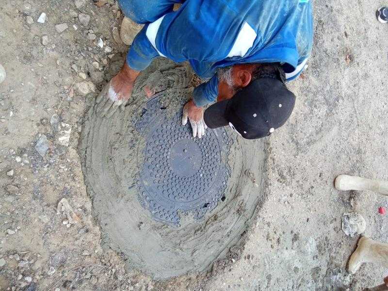 رئيس مياه القناة : تركيب أغطية بالوعات صرف صحي بالسويس والإسماعيلية وبورسعيد