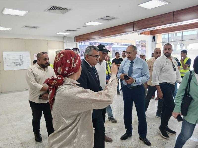 مساعد وزير الصحة للمشروعات القومية يتفقد مواقع الإنشاء والتطوير بعددٍ من المستشفيات في محافظتي القاهرة والجيزة
