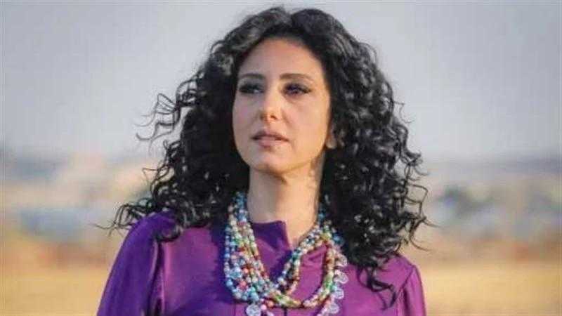 حنان مطاوع تهنئ ريهام عبد الغفور