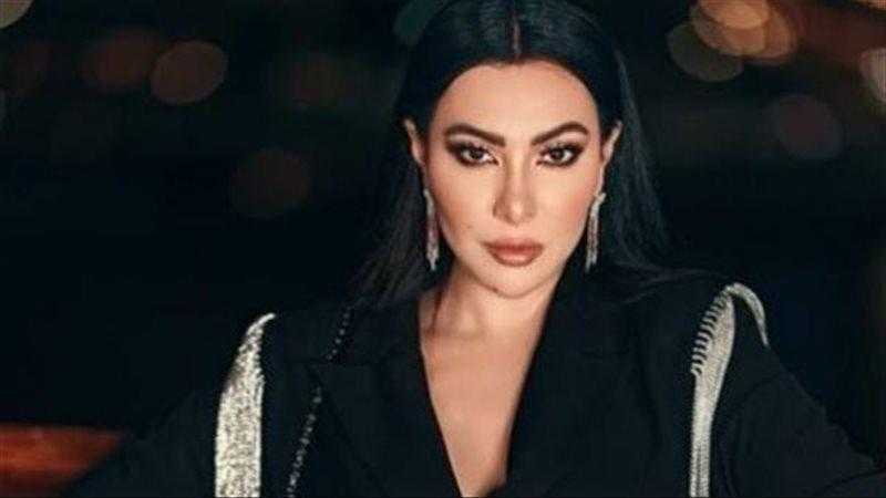 ميرهان حسين تثير الجدل بإطلالة جريئة