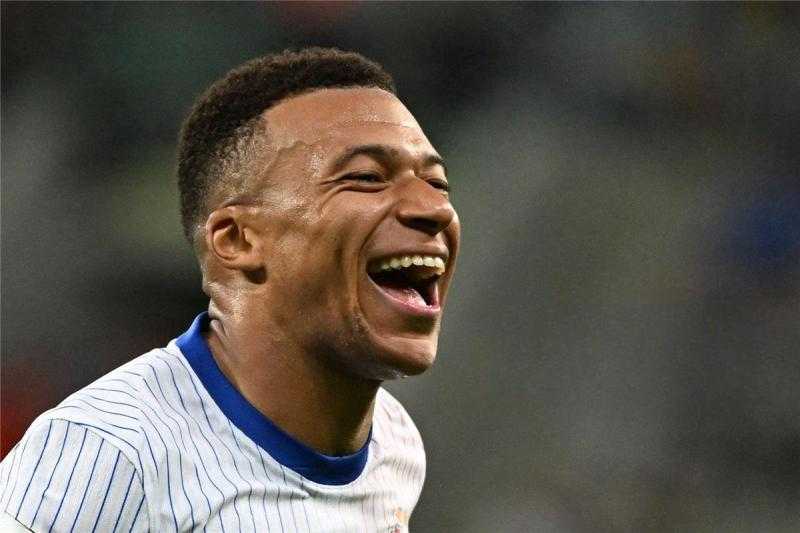 مبابي: معادلة رقم هنري شرف كبير والرقم القياسي ليس هدفي الأول