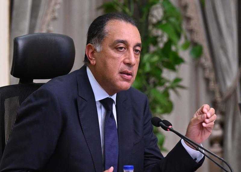 مدبولي: حريصون على المتابعة الميدانية لمشروعات إعادة إحياء مناطق القاهرة التاريخية