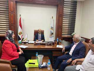 المنشاوي يعقد اجتماع لمتابعة الاستعداد للعام الدراسي الجديد وتنسيق القبول بجامعة أسيوط الأهلية