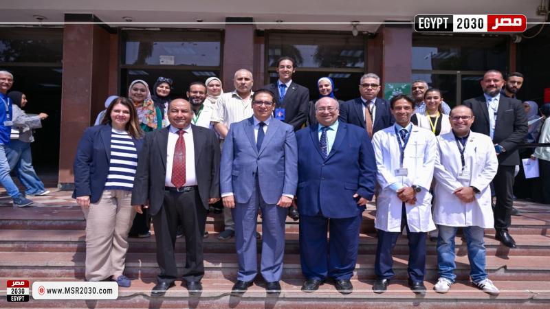 رئيس جامعة القاهرة