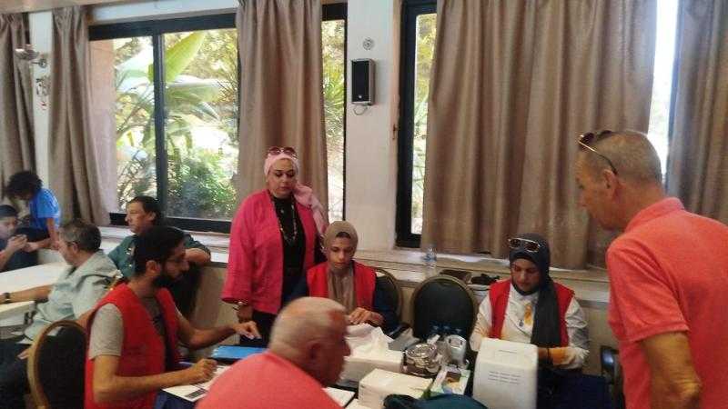 وزارة الصحة تنفذ قافلة طبية شاملة مجانية لخدمة المواطنين والعاملين بنادي هليوبوليس