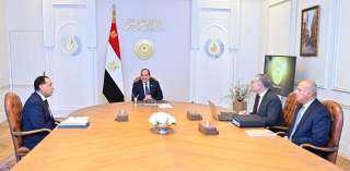 السيسى يستعرض مع وزير البترول مستجدات قطاع التعدين وآليات جذب وتحفيز الاستثمارات الأجنبية