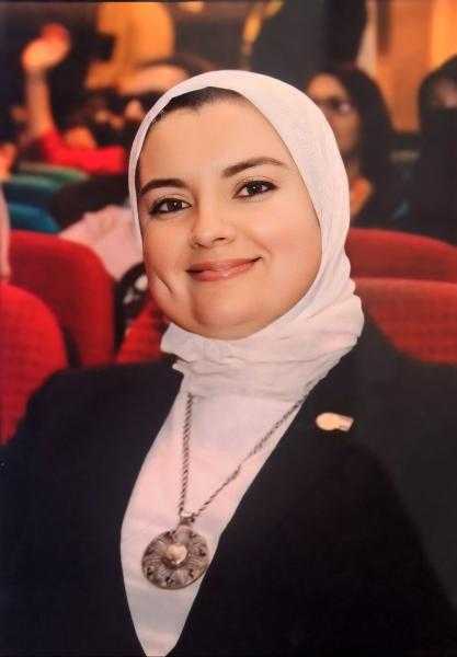 تكليف الدكتورة شيرويت الأحمدى بأعمال المدير التنفيذي لقطاع العلاقات الدولية والتعاون الأكاديمي