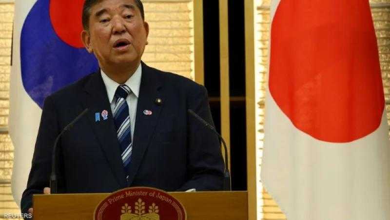 استقالة رئيس الوزراء الياباني من منصبه .. اعرف السبب