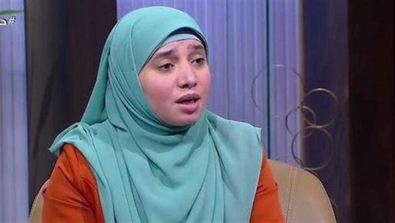 هل يجوز قراءة سور قصيرة فى صلاة الخسوف؟.. هبة إبراهيم تجيب