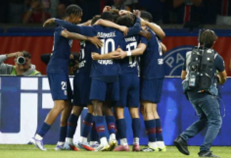 رسميًا.. قطر القطري يضم لاعب باريس سان جيرمان