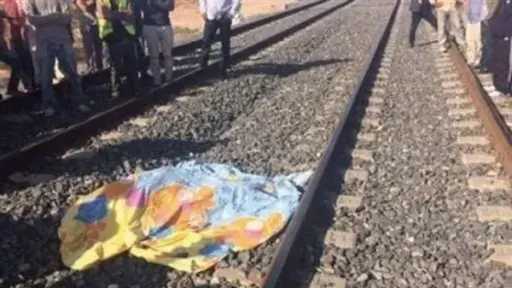شاب يفارق الحياة أسفل عجلات القطار بمحطة شنوان... شاب يفارق الحياة أسفل عجلات القطار بمحطة شنوان بالمنوفية