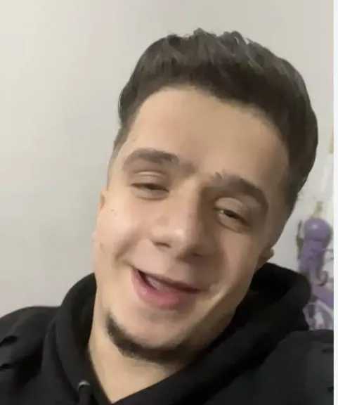 الحكم على التيك توكر عمر فرج وشقيقه.. بعد قليل