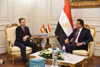 وزير الصحة يبحث مع سفير إسبانيا بمصر سبل تعزيز التعاون في القطاع الصحي