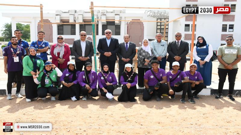 طلاب جامعة الإسماعيلية الجديدة الأهلية