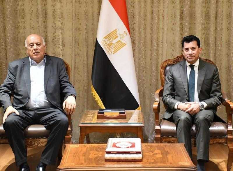 وزير الشباب والرياضة يلتقي نظيره الفلسطيني لمناقشة الملفات ذات الاهتمام المشترك