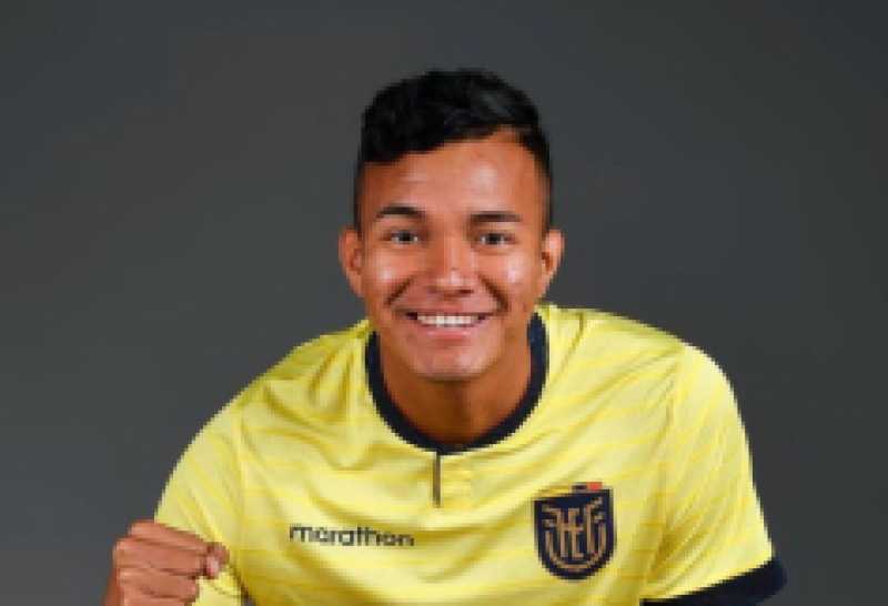 التعاون يحسم صفقة المهاجم الإكوادوري