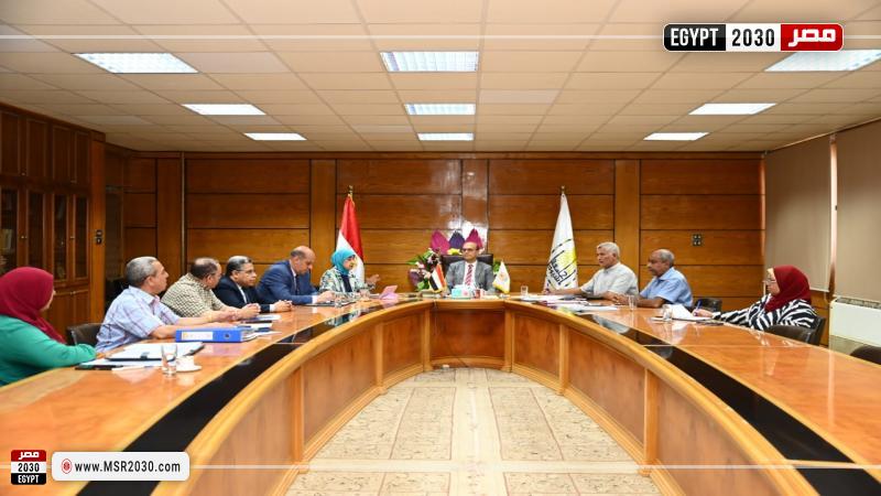 رئيس جامعة أسيوط