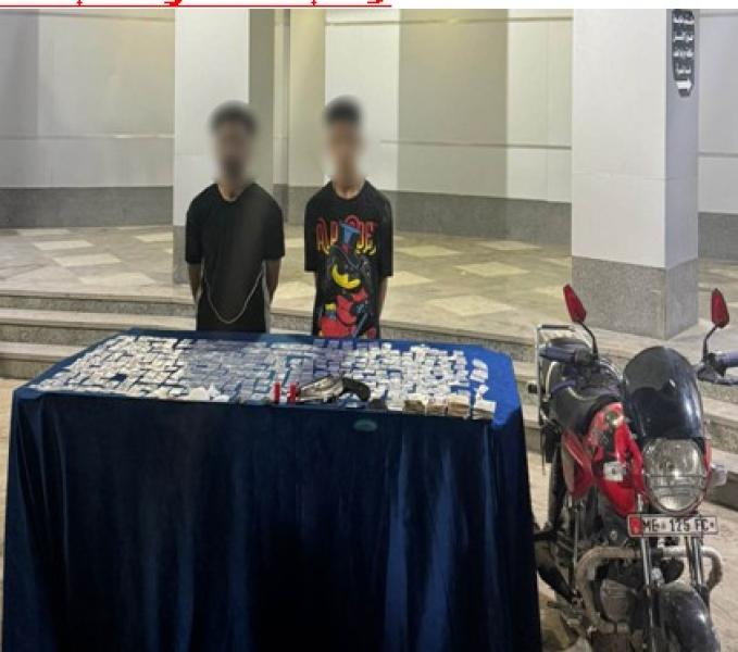 فيديو يقود الشرطة لضبط مروجى المخدرات فى بولاق الدكرور