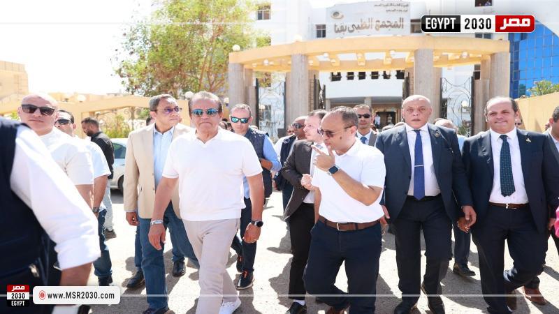 الدكتور خالد عبدالغفار، نائب رئيس مجلس الوزراء وزير الصحة والسكان خلال جولته التفقدية
