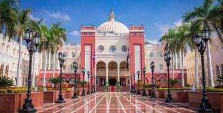 الجامعة البريطانية تُوضح حقيقة ما أُثير حول منحها الدكتوراة الفخرية للفنانين