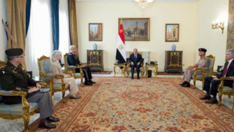 لقاء الرئيس السيسي مع قائد المنطقة المركزية الأمريكية