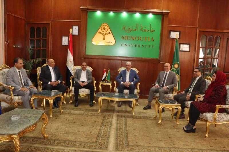 رئيس جامعة المنوفية يستقبل فريق التقييم بجائزة مصر للتميز الحكومي بوزارة التخطيط