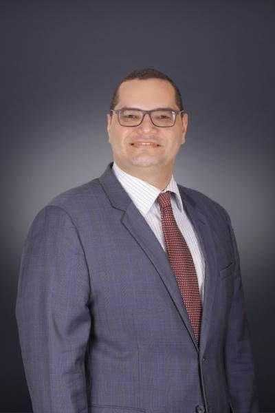 قرار جمهوري بتعيين الدكتور ياسين الشاذلي عميدًا لكلية الحقوق بجامعة عين شمس