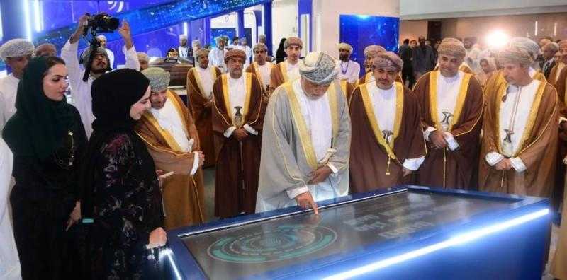 عُمان تدشن مشروعات للذكاء الاصطناعي الأخضر والمثلث الرقمي  خلال كومكس 2025