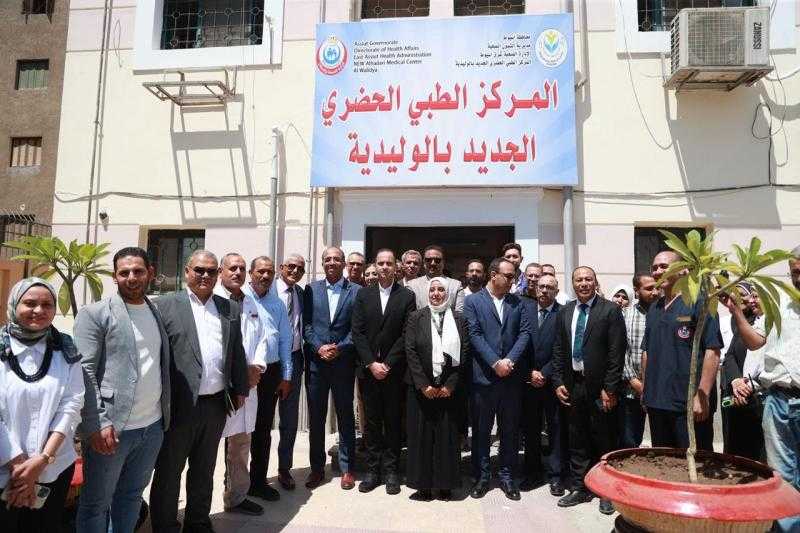 نائب وزير الصحة يتفقد مستشفى أسيوط العام والمركز الطبي الحضري بالوليدية لتعزيز الخدمات الصحية