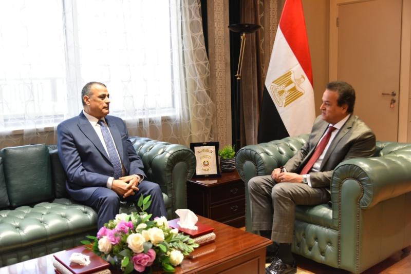 وزير الإنتاج الحربي: نحرص على التعاون مع «الصحة» لتنفيذ مشروعات تقدّم خدمات أفضل