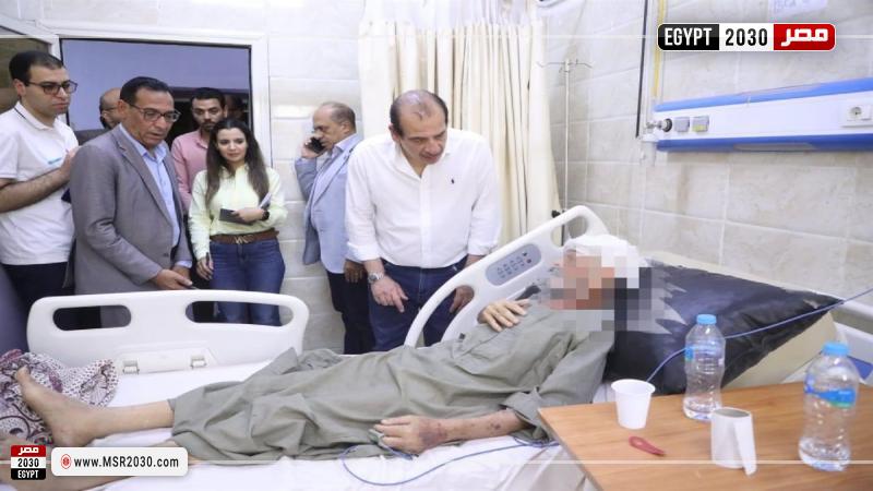 نائب وزير الصحة يتفقد مستشفى الخارجة التخصصي والصدر