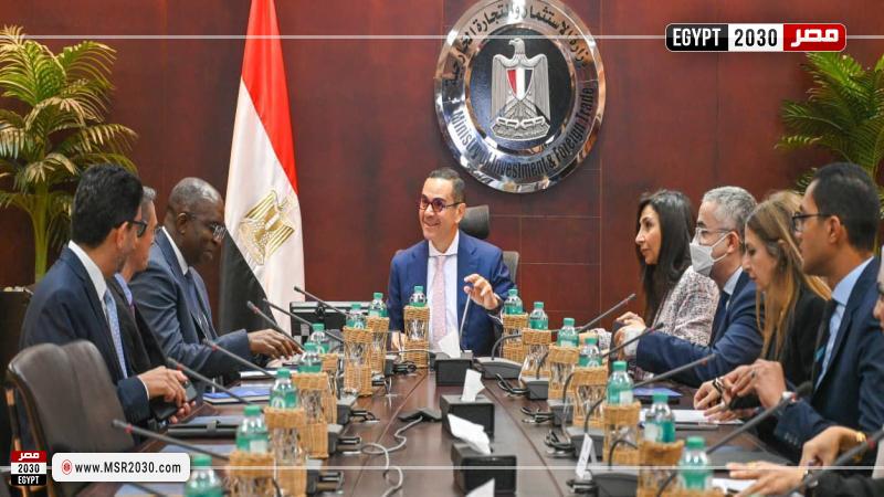 وزير الاستثمار والتجارة الخارجية