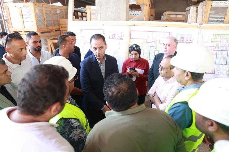 نائب وزير الصحة يتفقد منشآت بأبو قرقاص في المنيا لدعم جودة الخدمات