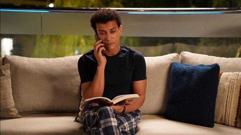 عرض الحلقة  الأخيرة من ”الوكيل” في مسلسل ”ما تراه ليس كما يبدو”