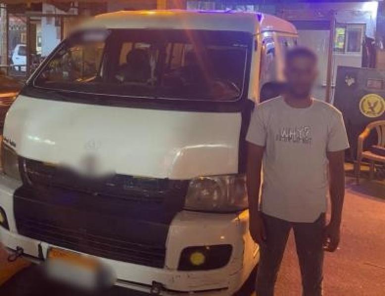 كشف ملابسات مقطع فيديو لقائد ميكروباص تعدى بالسب على مواطن بالإسكندرية