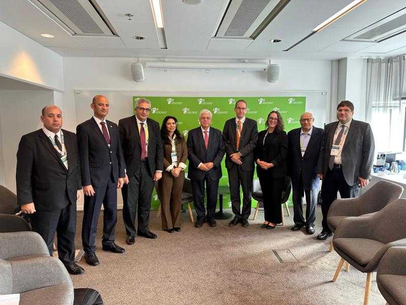 وزير التعليم العالي يلتقي قيادات المؤسسة السويدية لتدويل التعليم (STINT)