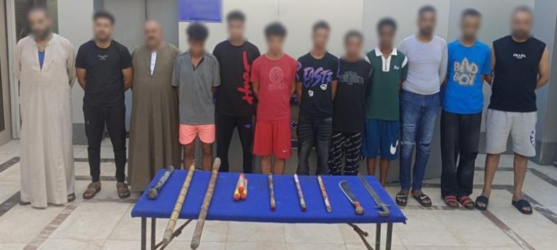 المتهمين 