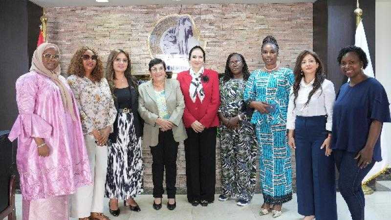 القومي للمرأة يستقبل وفد زوجات الظباط الأفارقة