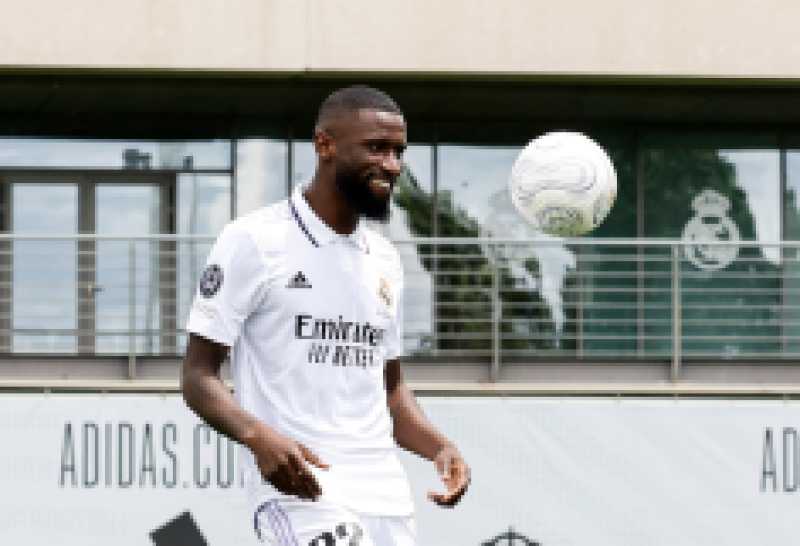 ريال مدريد يكشف حجم إصابة روديجر.. و5 غيابات تضرب الفريق قبل مواجهة سوسيداد